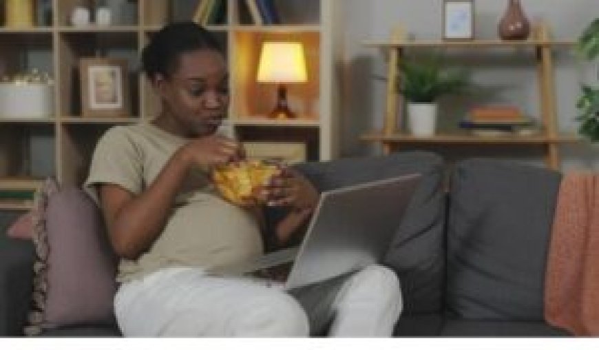 Pregnant Woman Bursts Husband Having Sex with Another Man